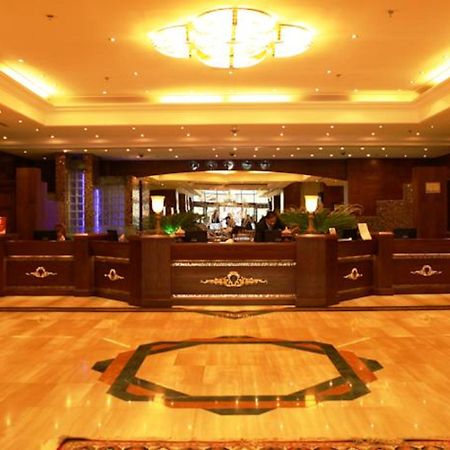 Abjad Grand Hotel Дубай Экстерьер фото