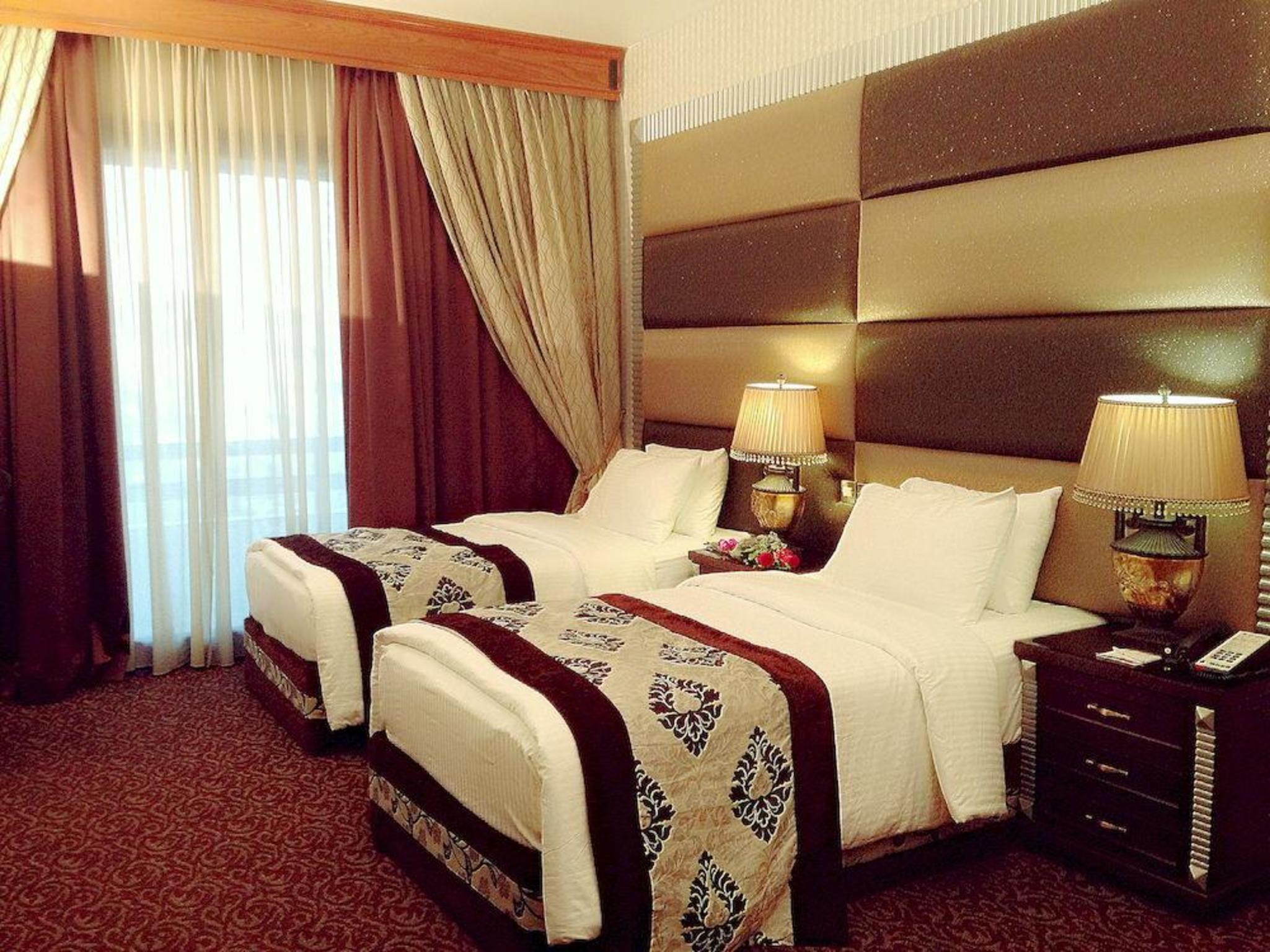 Abjad Grand Hotel Дубай Экстерьер фото